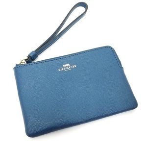 Coach Leather Zip Corner Wrislet!
